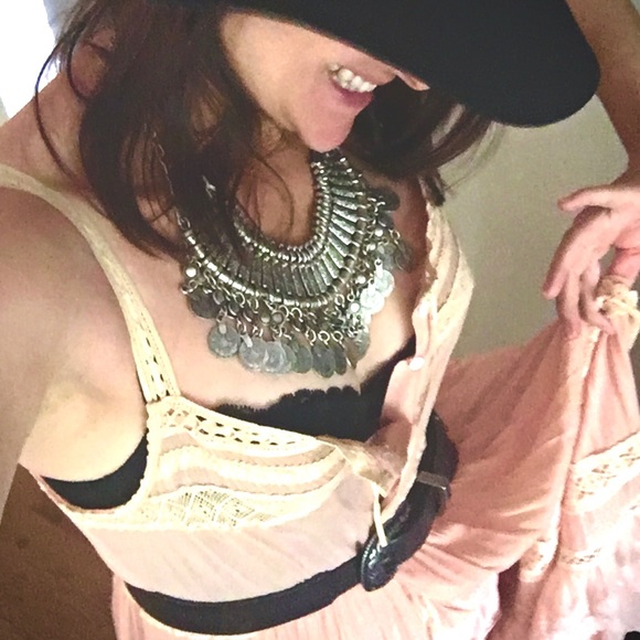 Meet your Posher, Marissa - Picture 3 of 7